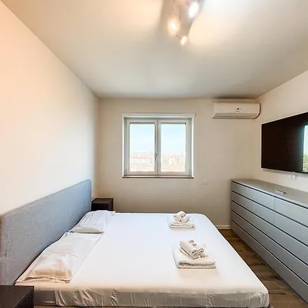 Terrazza Centroparco - 10 Minutes From Milan! Apartmán Segrate