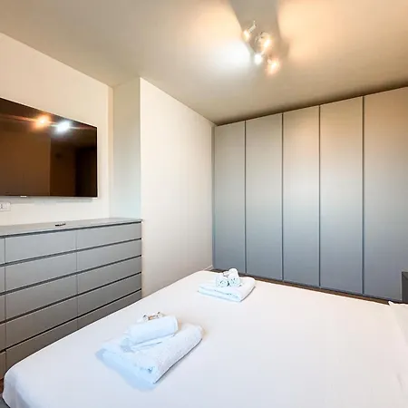 Terrazza Centroparco - 10 Minutes From Milan! Apartmán *