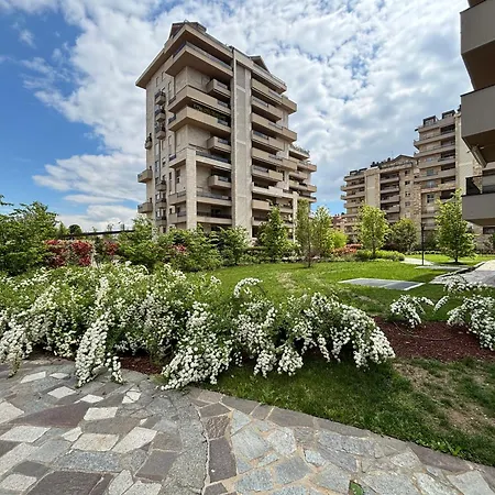 Terrazza Centroparco - 10 Minutes From Milan! Segrate