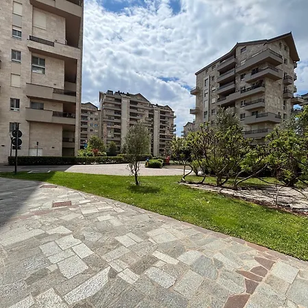 Terrazza Centroparco - 10 Minutes From Milan! Segrate