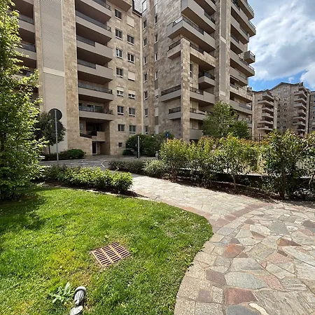 Terrazza Centroparco - 10 Minutes From Milan! Apartmán