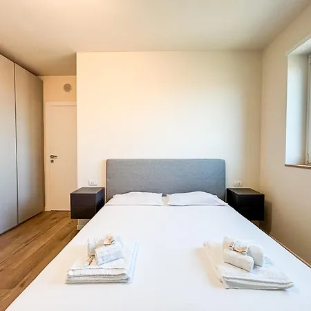 Apartment Terrazza Centroparco - 10 Minutes From Milan! *